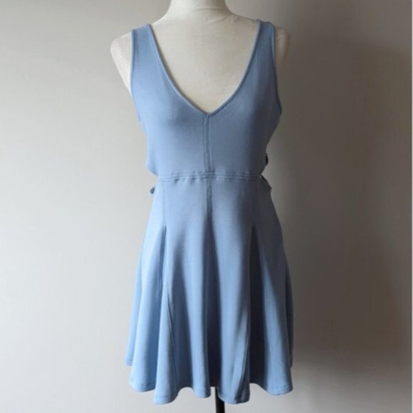 OGL side cut out v-neck sleeveless skater dress - Picture 4 of 6